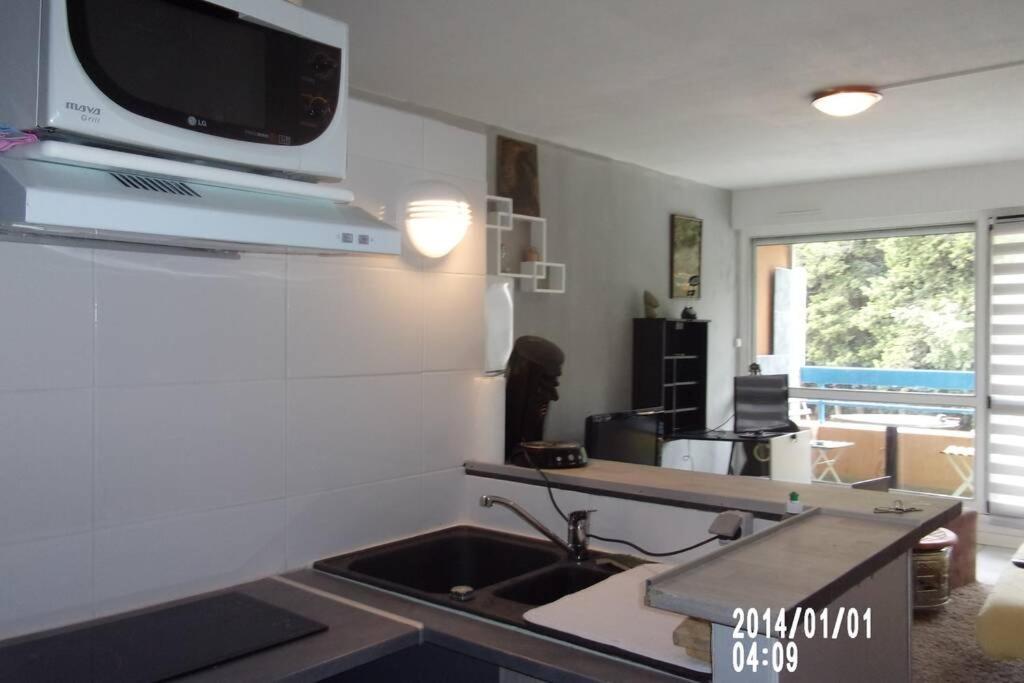 Studio Meuble Ensoleille Fibre Bouygues Nîmes Exterior foto